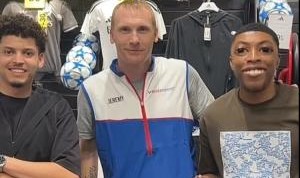 为巴萨切除半月板的男人！队报：41岁马蒂厄目前在体育用品店工作