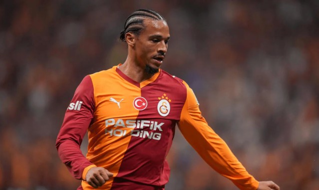 HTH体育下载-范德法特：萨内的发展太可惜了，他葬送了自己的职业生涯