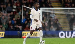 华体会官方入口-泰晤士报：阿达拉比奥尤训练时轻微不适，将缺席切尔西的英超首轮