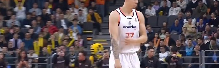 华体会一键直达-硬仗证明自己！张镇麟对阵广东三节12中9轰22分新赛季最佳一战|上海|胡明轩|崔晓龙|杜润旺|篮板_新浪体育_新浪新闻